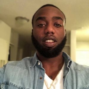 Meet your Posher, Derrick